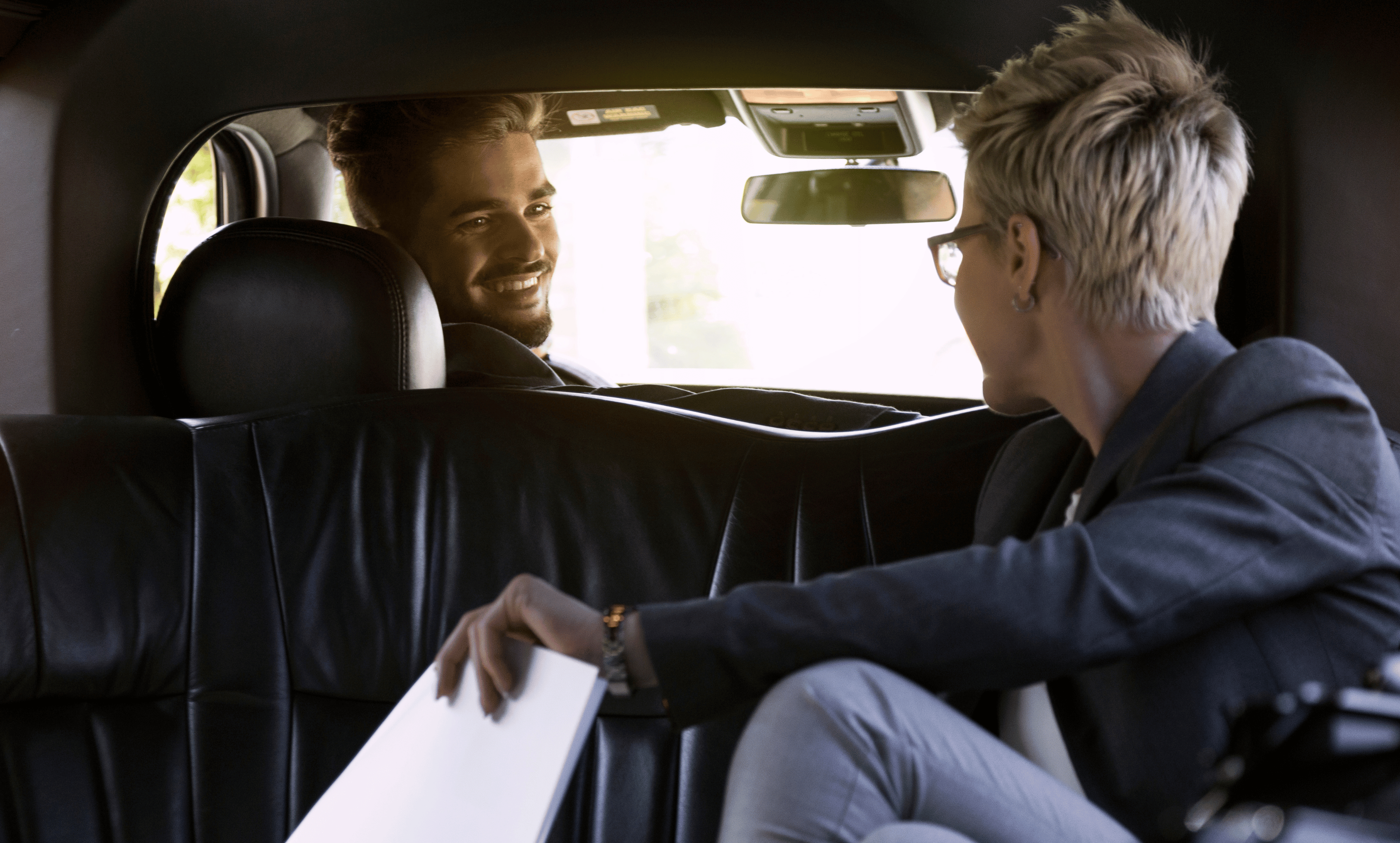 Key Features That Set High-End Limo Services Apart